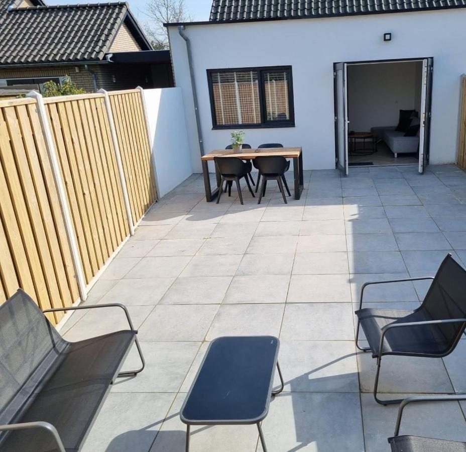 Calm Down Near The Sea Bed & Breakfast Vlissingen Exterior photo